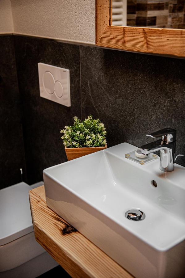 Pradella Apartments Sant'Antonio  المظهر الخارجي الصورة
